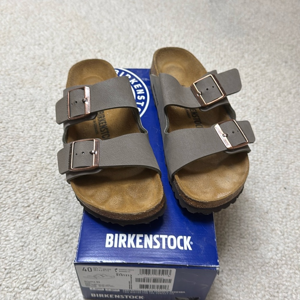Birkenstock Arizona size 40.  Color Stone
